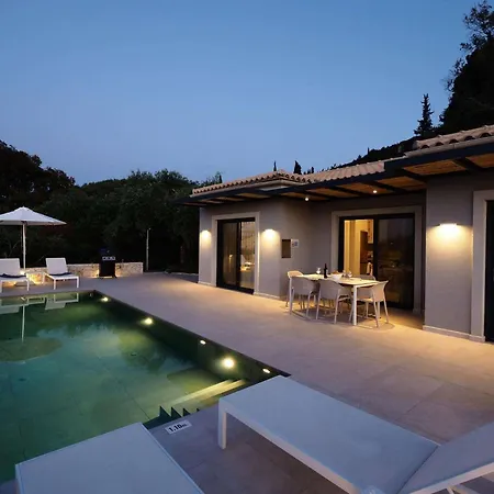 Uranos By Vintage Travel Vila *